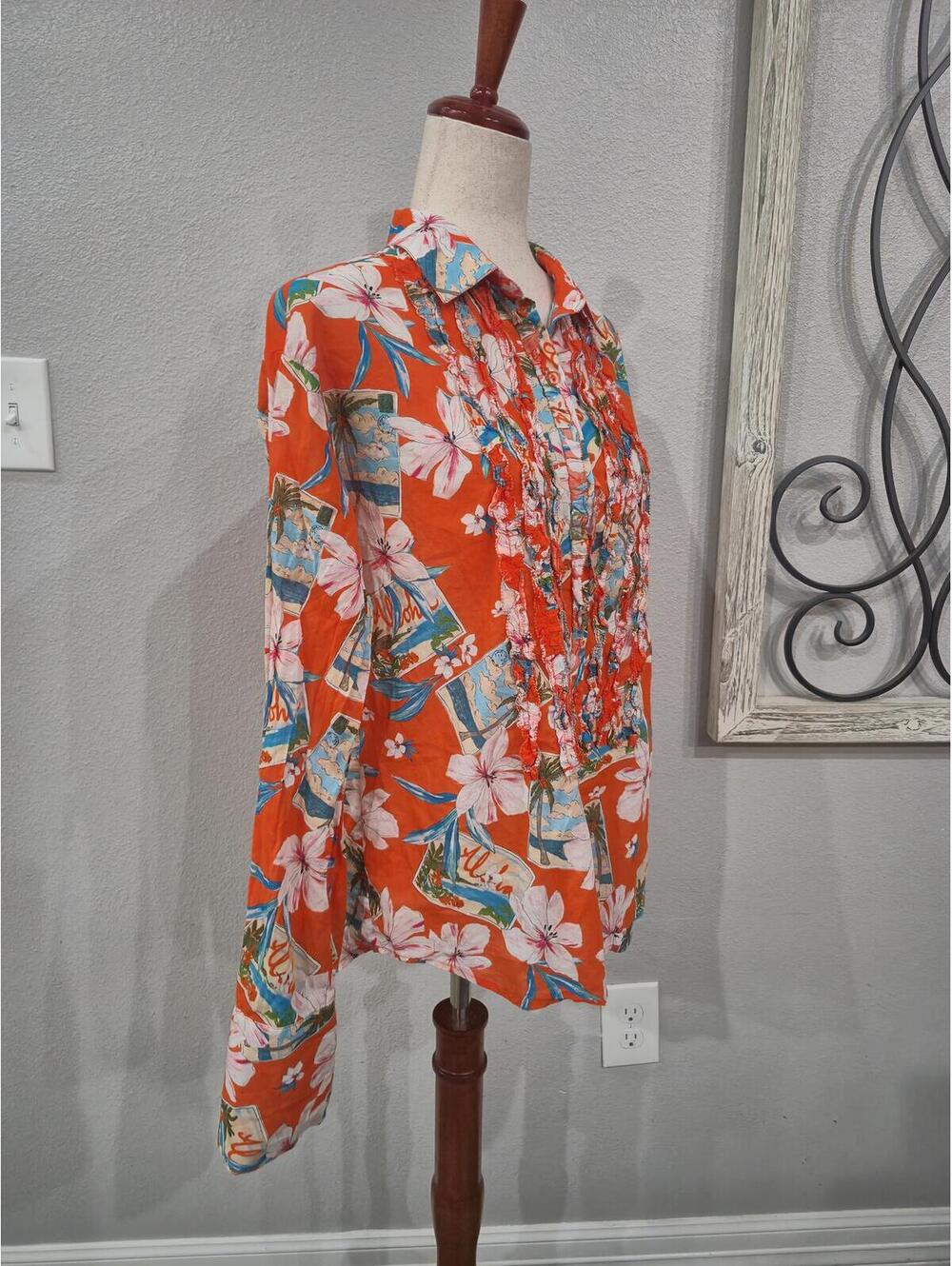 LE SUPERBE Chemise Kahuna Tux Blouse Size smalluse - Picture 4 of 8